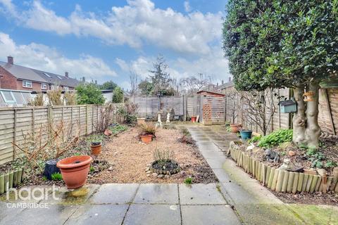 2 bedroom terraced house for sale, St Kilda Avenue, Cambridge