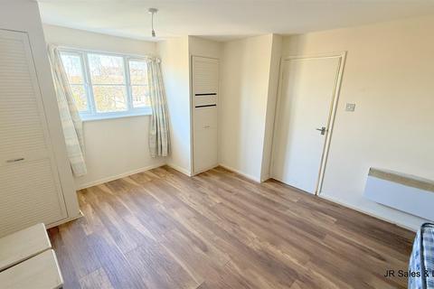 undefined, Flamstead End Road, Cheshunt