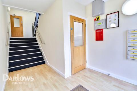 2 bedroom apartment for sale, Adventurers Quay, Cardiff