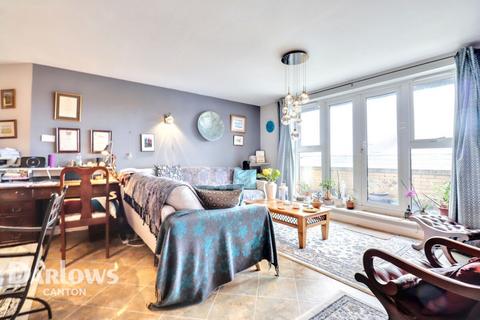 2 bedroom apartment for sale, Adventurers Quay, Cardiff