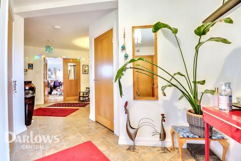 2 bedroom apartment for sale, Adventurers Quay, Cardiff