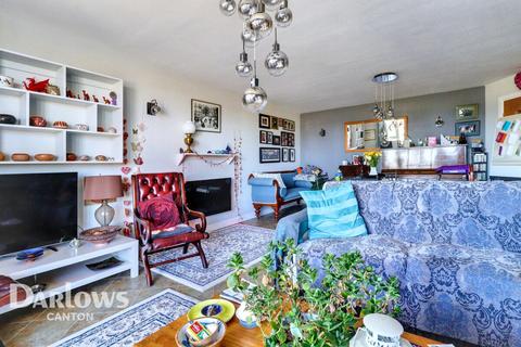 2 bedroom apartment for sale, Adventurers Quay, Cardiff