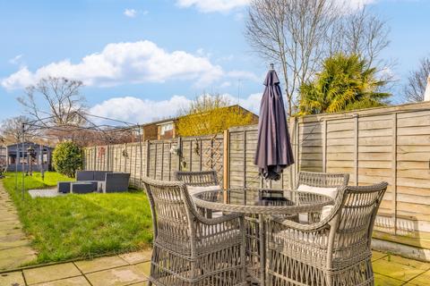 2 bedroom terraced house for sale, Woolgrove Road, Hitchin, SG4 0AS