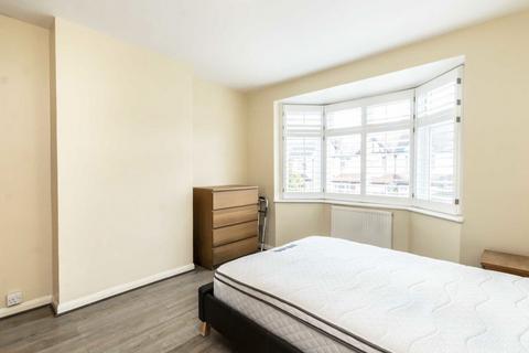 4 bedroom house to rent, Martin Grove, Morden SM4