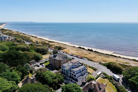 3 bedroom apartment for sale, Boscombe Overcliff Drive, Bournemouth, Dorset, BH5