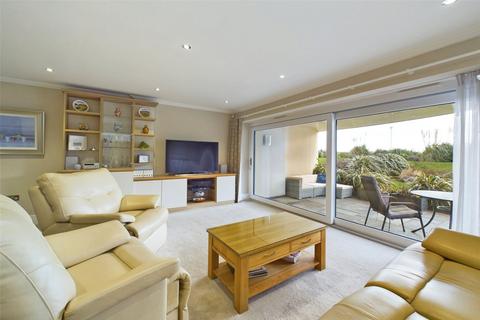3 bedroom apartment for sale, Boscombe Overcliff Drive, Bournemouth, Dorset, BH5