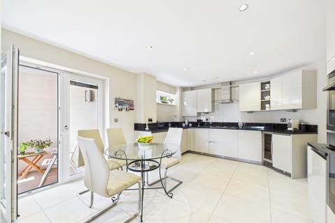 3 bedroom apartment for sale, Boscombe Overcliff Drive, Bournemouth, Dorset, BH5