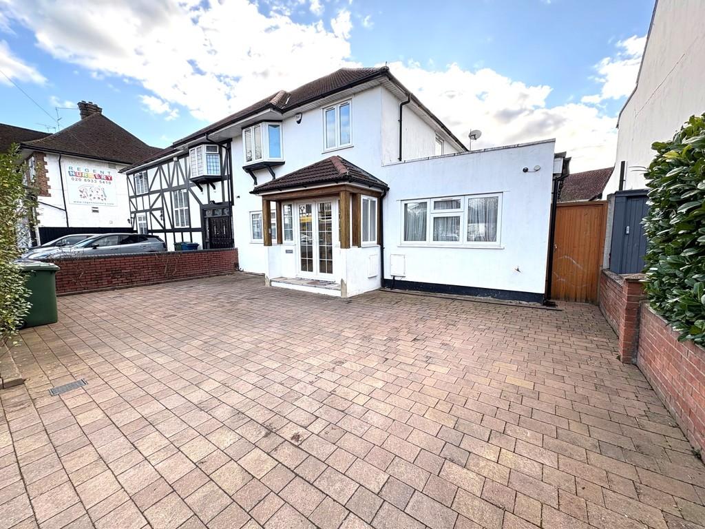 465 Rayners Lane Ext