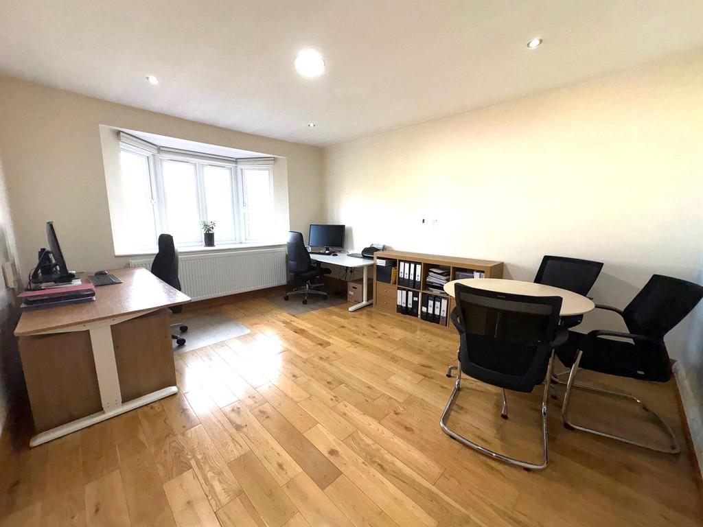 465 Rayners Lane Master