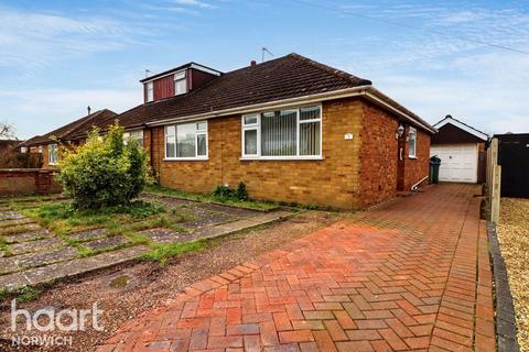 2 bedroom semi-detached bungalow for sale, Peregrine Road, Norwich