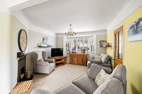 7 Coxhill Gardens, Dover, CT17 0PY