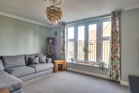 8 Buckthorn Road, Dunmow, CM6 1HZ