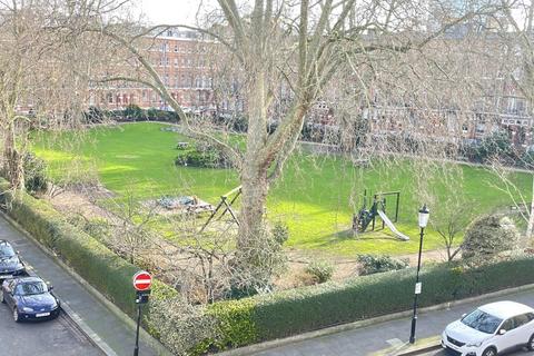 2 bedroom flat to rent, Nevern Square, London SW5