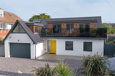 40 Keswick Road, Bournemouth, BH5 1LR