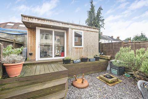 47 Foss Avenue, Croydon, CR0 4EW