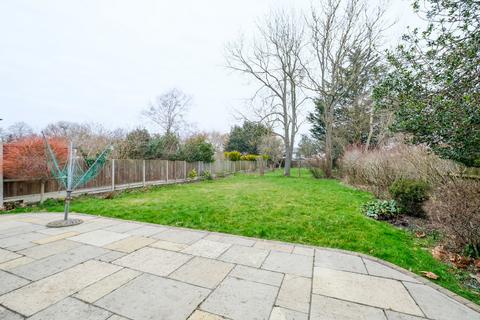 166 Poverest Road, Petts Wood, Orpington, BR5 1GU