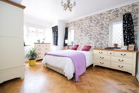 166 Poverest Road, Petts Wood, Orpington, BR5 1GU