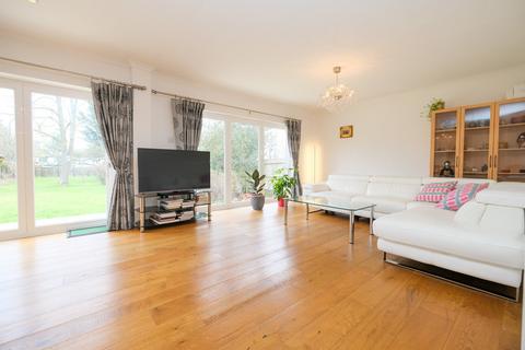 166 Poverest Road, Petts Wood, Orpington, BR5 1GU