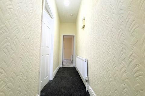 2 bedroom terraced house to rent, Queensgate, Heaton, Bolton