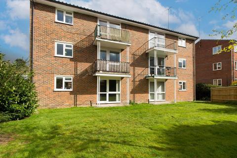 2 bedroom flat for sale, Perrymount Road, Haywards Heath