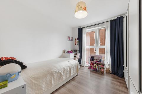 3 Oakes Crescent, Dartford, DA1 5UF