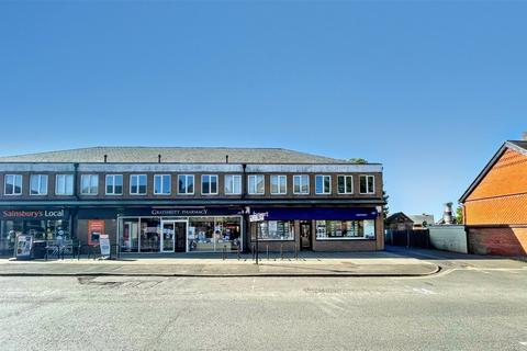 2 bedroom flat for sale, Headley Road, Hindhead GU26