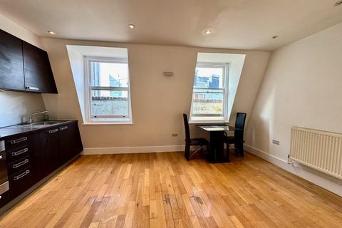 1 bedroom flat to rent, Navigator Square, London N19