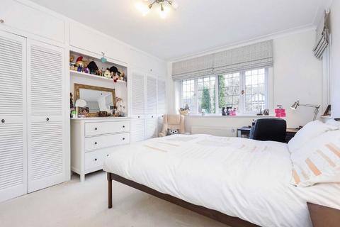 5 bedroom semi-detached house for sale, Ullswater Crescent, London SW15