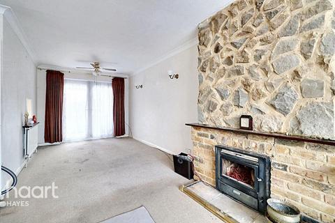 13 Kendal Close, Hayes, UB4 8SX