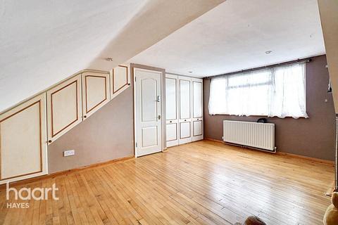 13 Kendal Close, Hayes, UB4 8SX