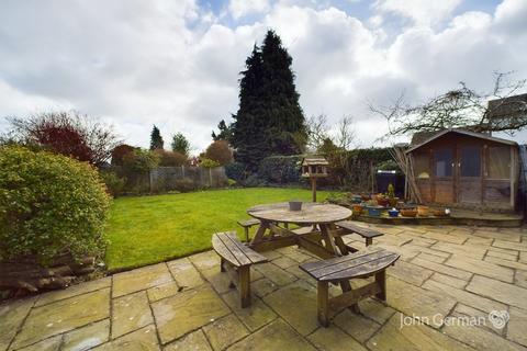 4 bedroom detached house for sale, Old Croft Road, Walton On The Hill