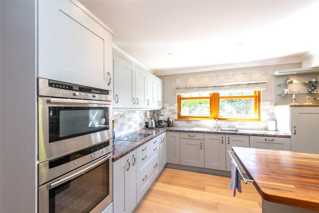 Kitchen Family Room