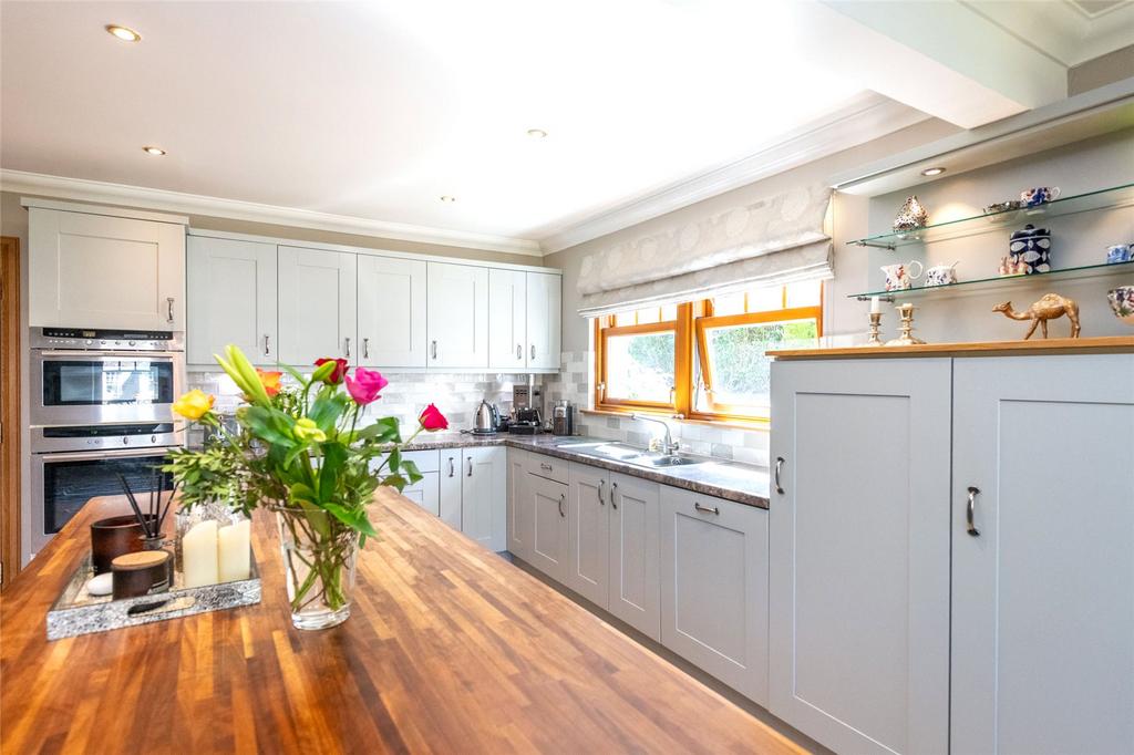 Kitchen Family Room