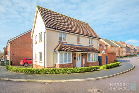 3 bedroom detached house for sale, Freesia Way, Cringleford