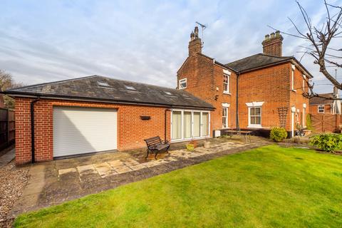 5 bedroom detached house for sale, Cromer Road, North Walsham