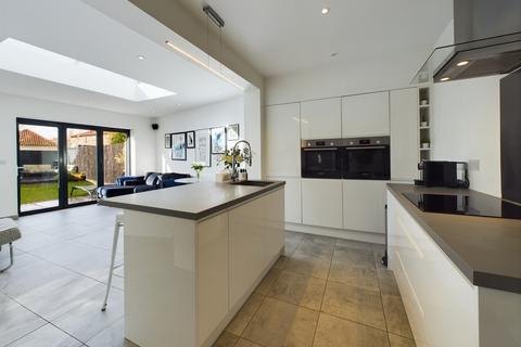 undefined, Chester Road, Huntington, CH3