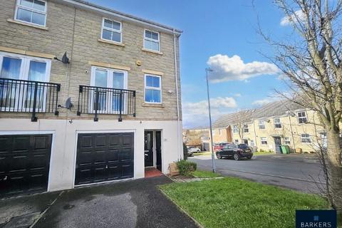 4 bedroom townhouse for sale, Redberry Avenue, Heckmondwike