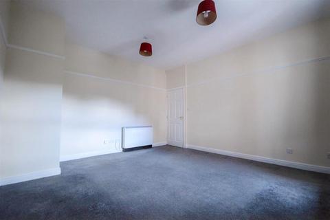 2 bedroom apartment to rent, Scholars Court, Derngate, NN1