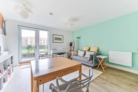 1 bedroom flat to rent, Lambourne House, Anerley, London, SE20