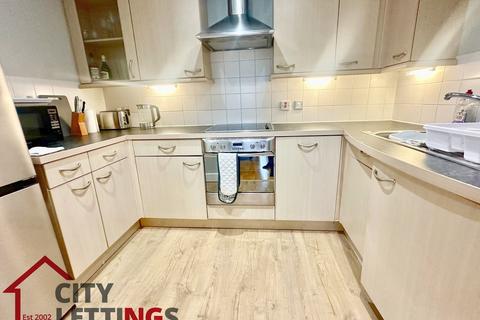 2 bedroom apartment to rent, Ropewalk Court