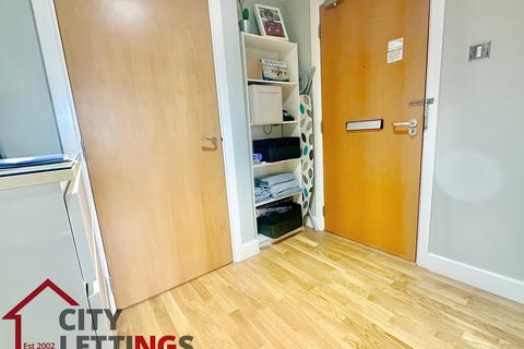 2 bedroom apartment to rent, Ropewalk Court