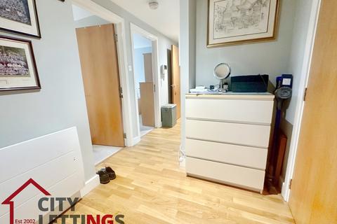 2 bedroom apartment to rent, Ropewalk Court