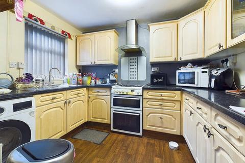 6 Eringden, Wilnecote, Tamworth, B77 4DA