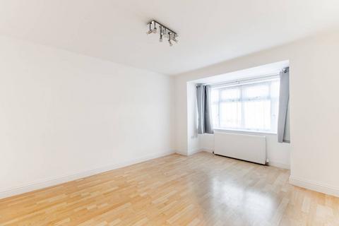 3 bedroom terraced house to rent, Central Road, Sudbury, Wembley, HA0