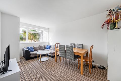 2 bedroom maisonette for sale, Wilton Gardens, West Molesey, Surrey, KT8