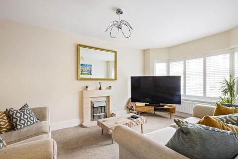 4 Cowslip Close, Shurdington, Cheltenham, GL53 0FN