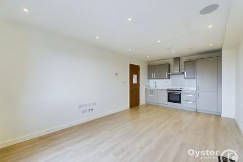 2 bedroom apartment to rent, Friern Barnet Road, Observatory Court, N11