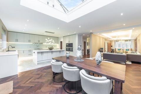 7 bedroom semi-detached house for sale, Southbourne Crescent, Hendon, London