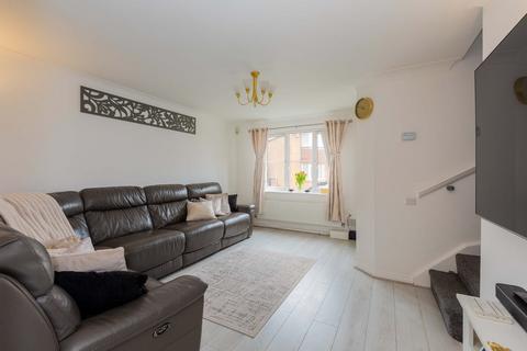 107 Blunden Drive, Slough, SL3 8WQ