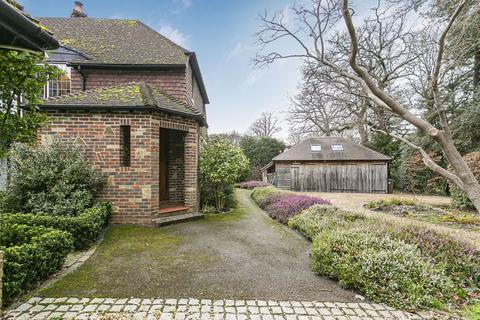 5 bedroom detached house for sale, East Horsley